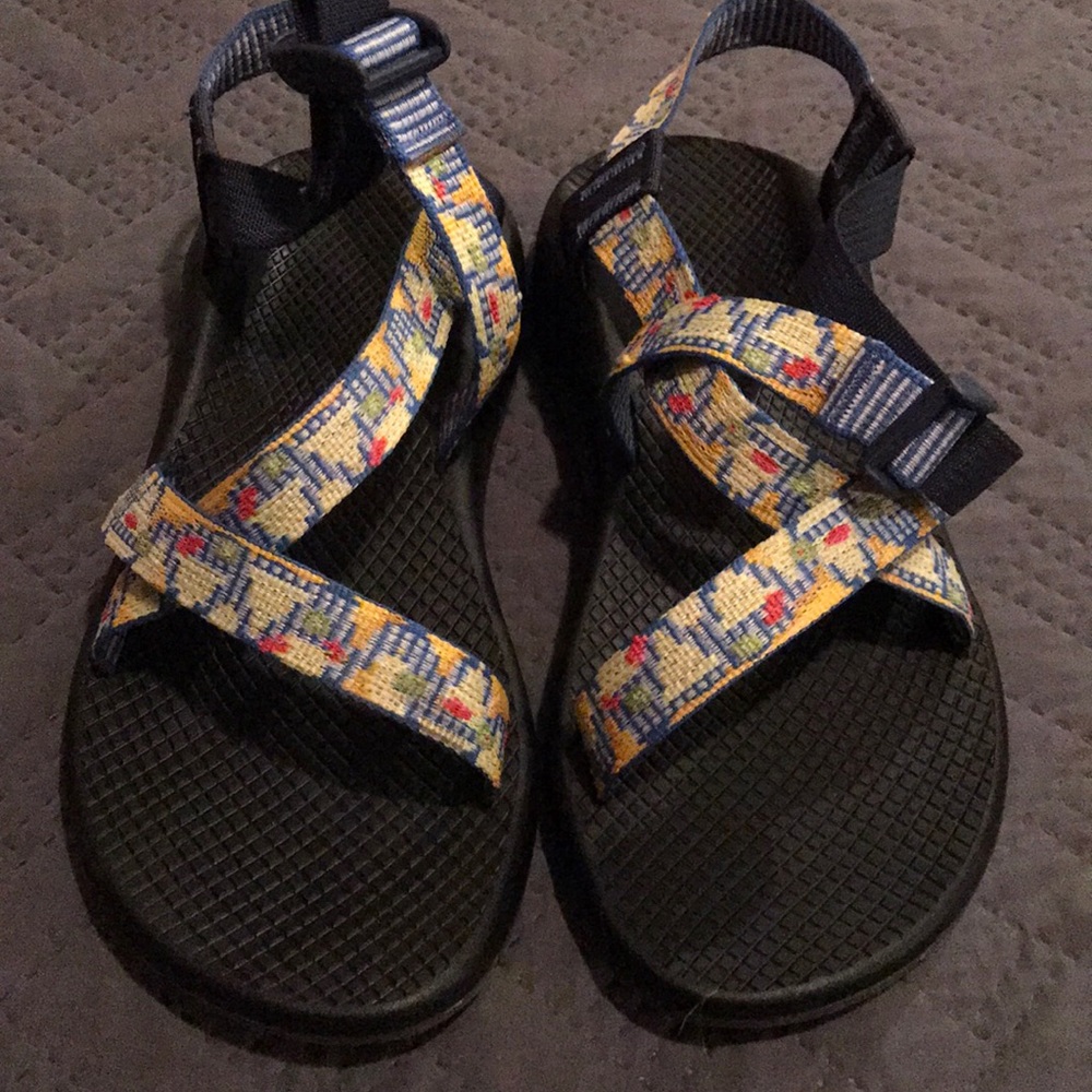 Women’s nacho Chacos size 7